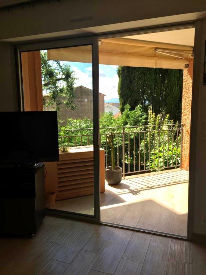 Belle Residence Au Centre De Saint Tropez Avec Piscine Et Garage מראה חיצוני תמונה