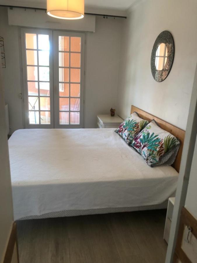 Belle Residence Au Centre De Saint Tropez Avec Piscine Et Garage מראה חיצוני תמונה